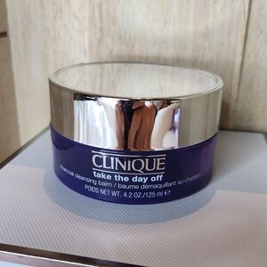 Clinique Take The Day Off Cleansing Balm - Silver and Purple